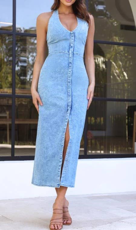 SLEEVELESS HALTERNECK DENIM MAXI DRESS