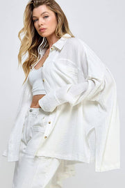 Oversized textured comfortable shirt